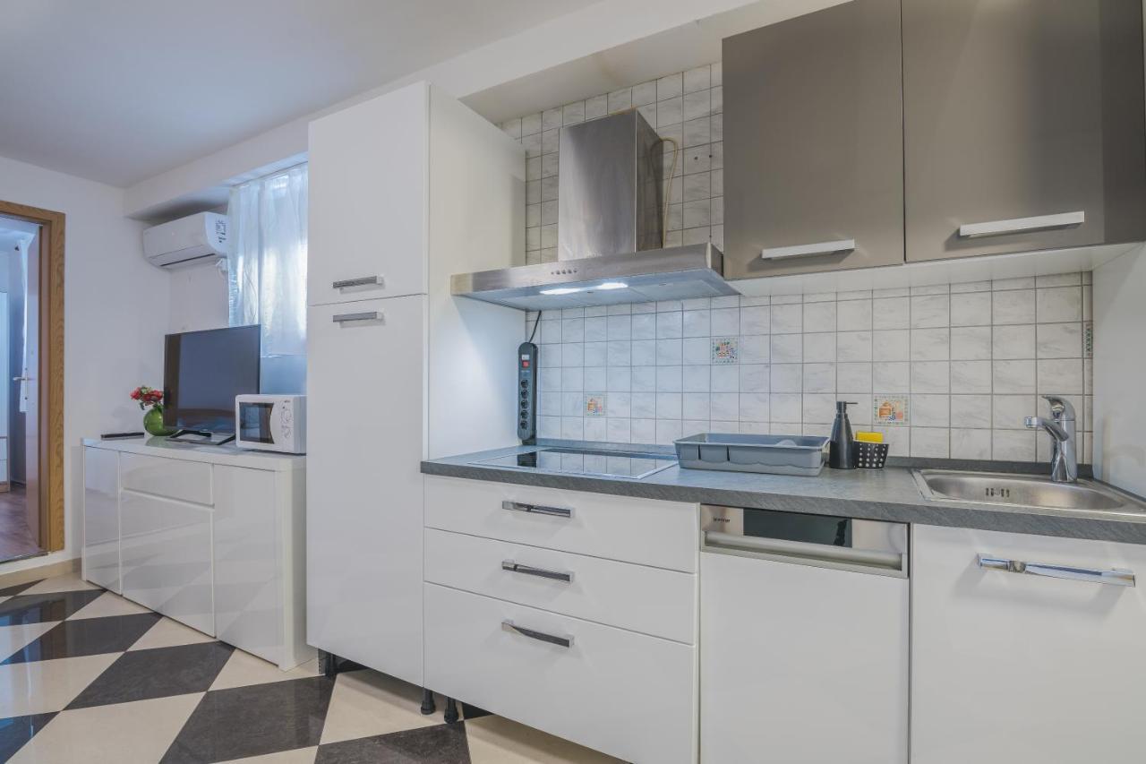 Apartments D كرك المظهر الخارجي الصورة
